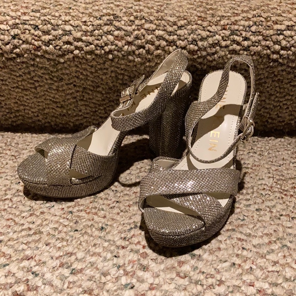 Platform heeled sandal